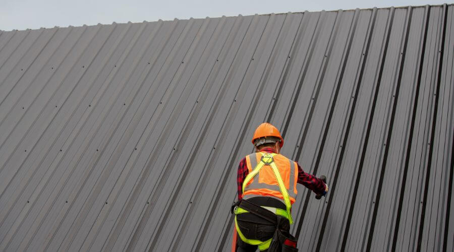 Professional residential roofers in King Salmon, AK
